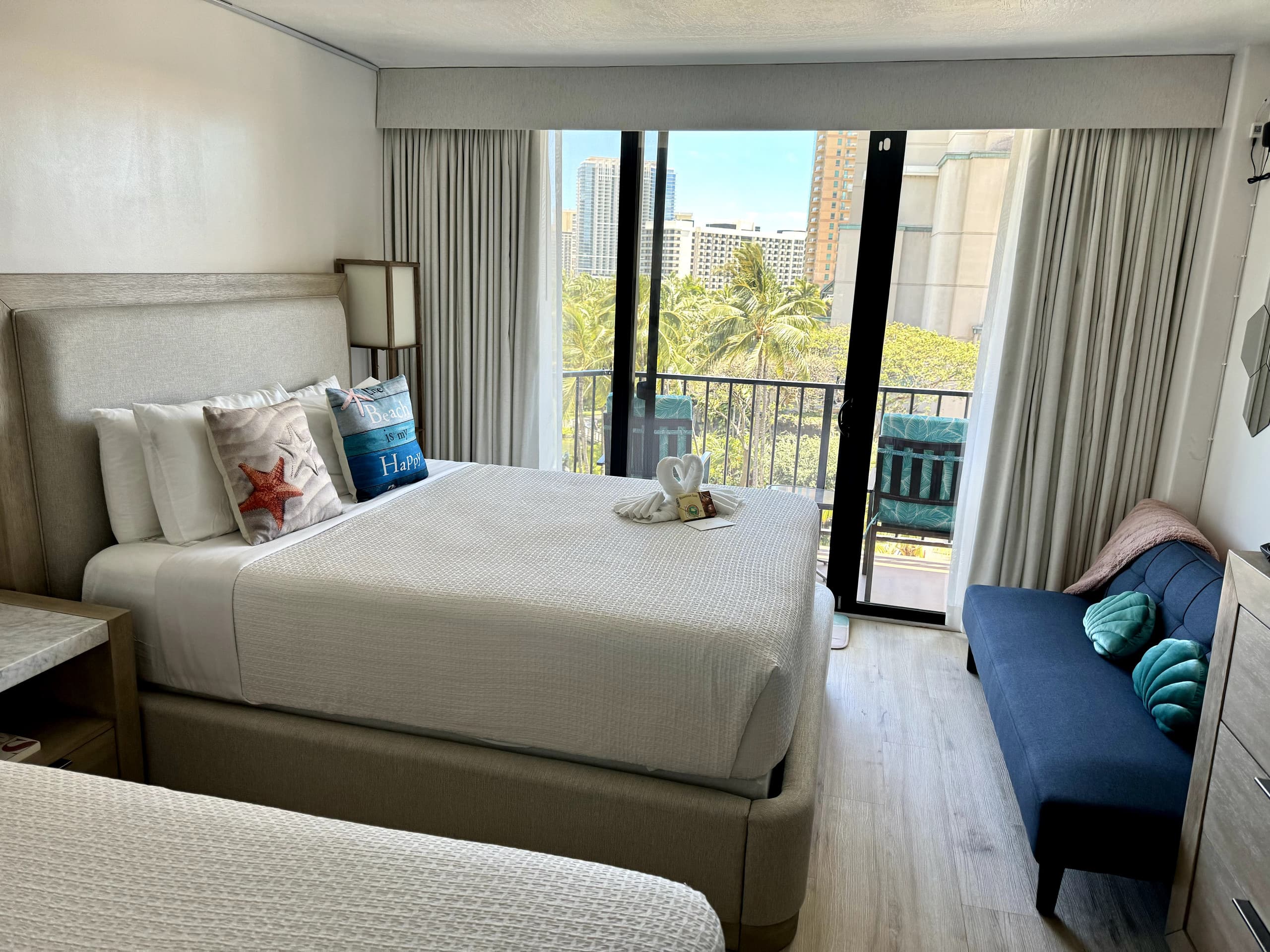 Hotel in Honolulu · ★4.9 · Studio · 2 beds · 1 private bath - Image 7