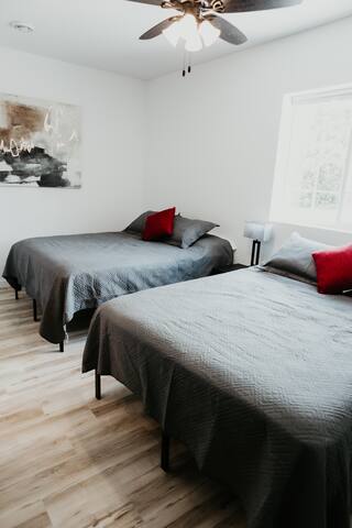 Black Steel Suites 2 gallery image 2