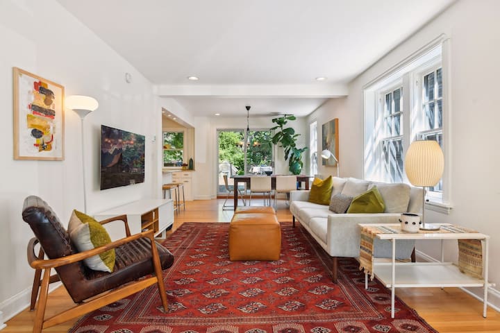 Cedar Lake Bungalow: Best of Lakes + City + Parks