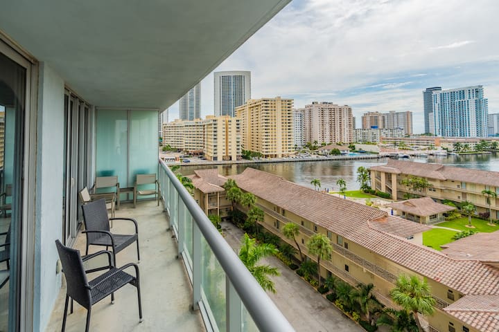Serene Riverview 2bd/2ba Condo gallery image 2