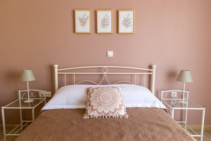 96 apartment gallery image 2