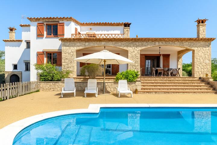 Villa con piscina ideal familias – Costa Brava gallery image 3