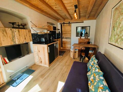 Small apartment with a view in the heart of Les Bauges