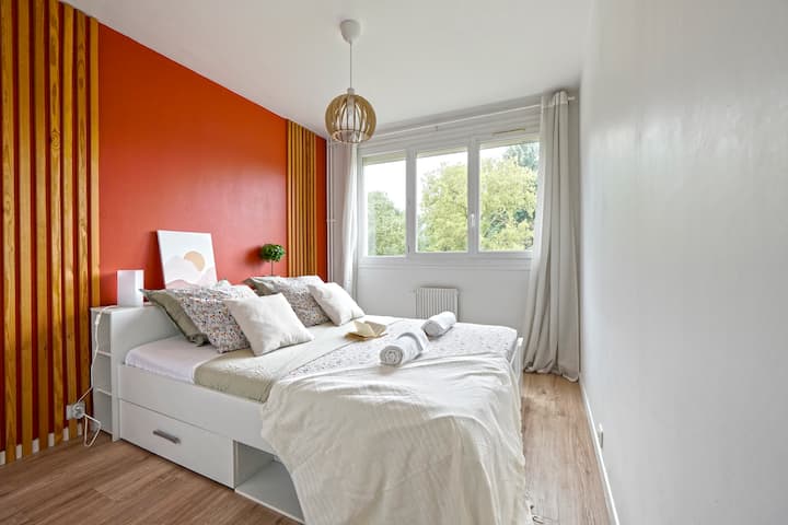 Втора спална соба за двајца (вклучени се крпи и постелнина).