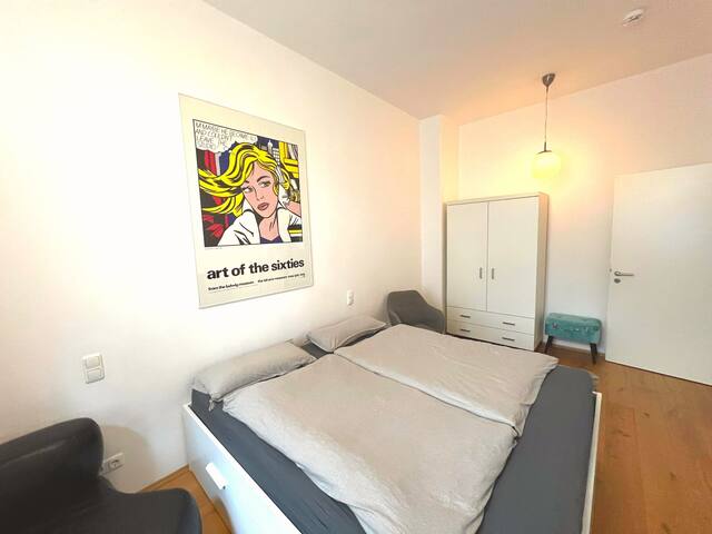 *Beautiful quiet 3 bedroom Flat * Inner-City! gallery image 4