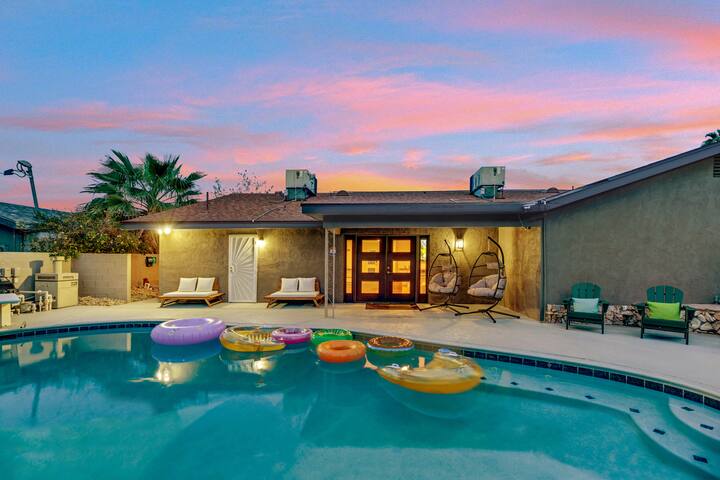 Vegas Villa Pool BBQ 5 mins to Las Vegas Strip!