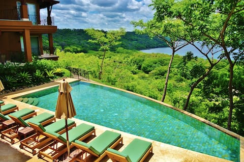 Villa w/ Perks – Resort Access, Concierge, Golfing