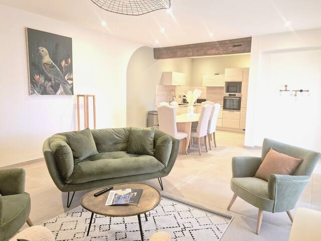 Chateau Du Parc Pezenas managed Airbnb listing 3