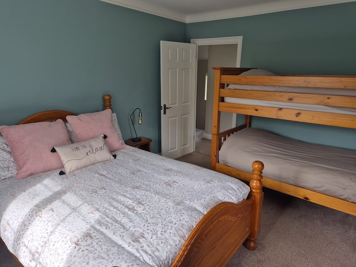 Schlafzimmer 2