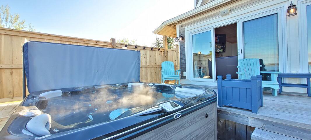 Luxury Oceanfront Spa & Play Retreat -Oyster Beach gallery image 2