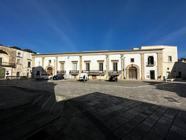 Palazzo Giustiniani Il Doge, private heated pool gallery image 3