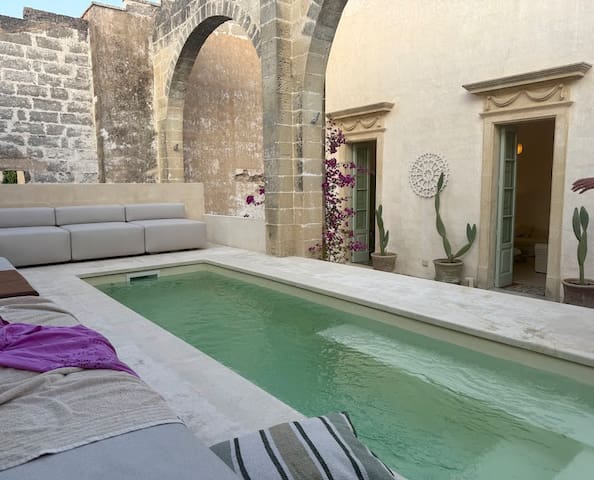 Palazzo Giustiniani Il Doge, private heated pool