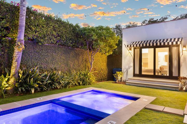 Hollywood Star Unique Resort l Pool & Spa gallery image 3