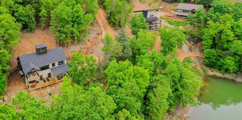 Beaver Lake|3 Homes sleeps 37+ |Treblehook Lodging