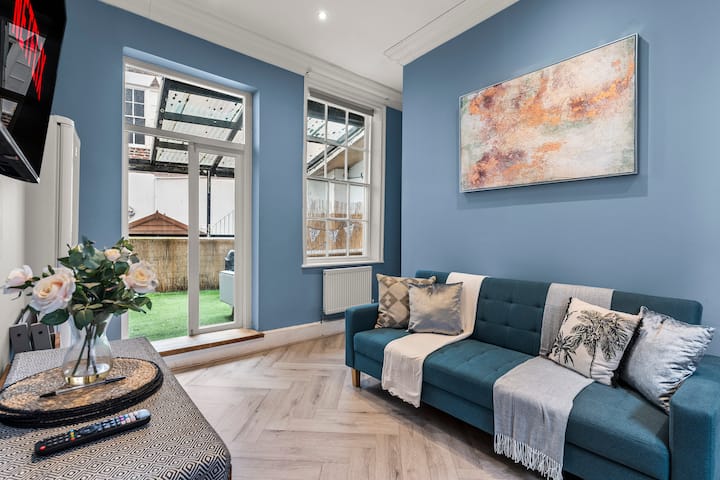 The Bridgeton | Central Whitby Terrace - Whitby, UK