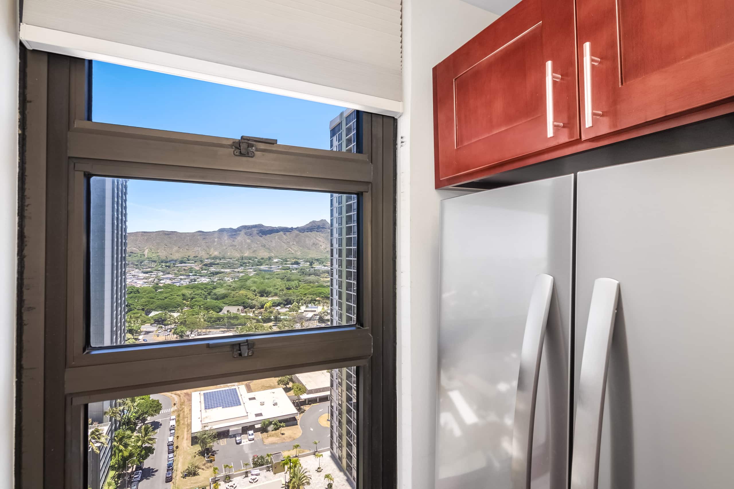 Condo in Honolulu · ★5.0 · 1 bedroom · 2 beds · 1 private bath - Image 24