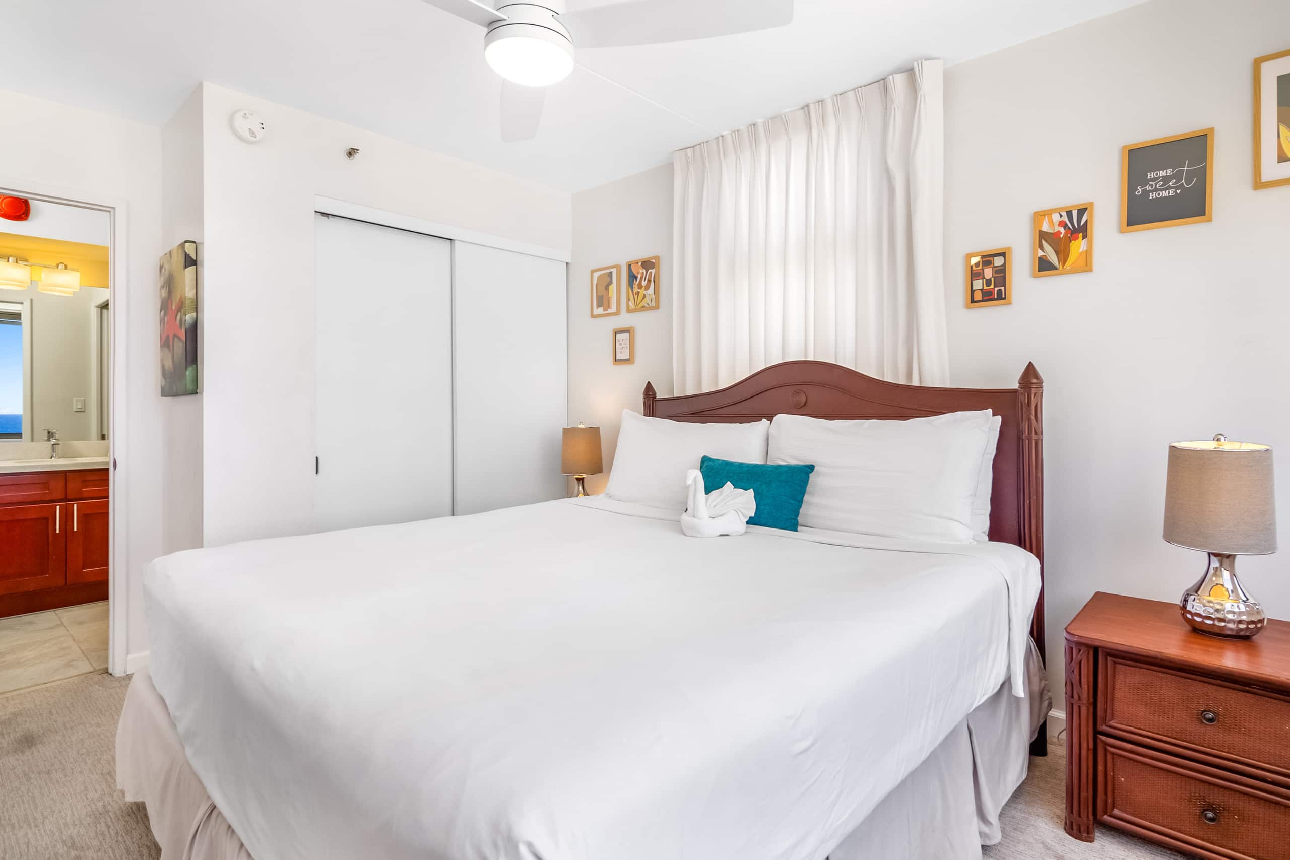 Condo in Honolulu · ★5.0 · 1 bedroom · 2 beds · 1 private bath - Image 29