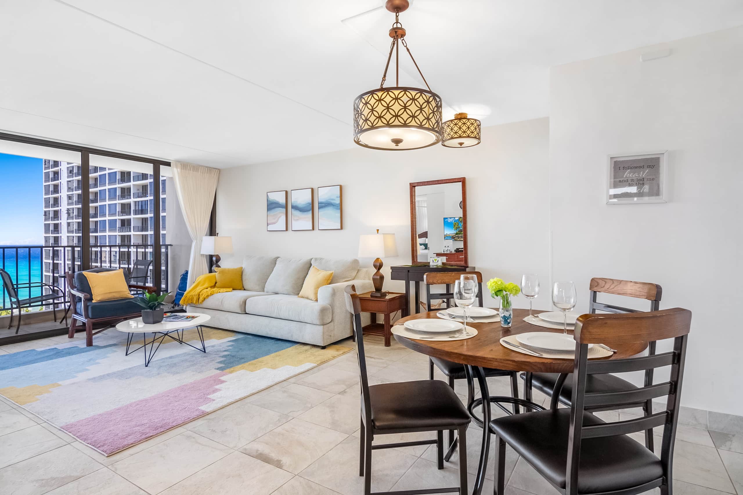 Condo in Honolulu · ★5.0 · 1 bedroom · 2 beds · 1 private bath - Image 27
