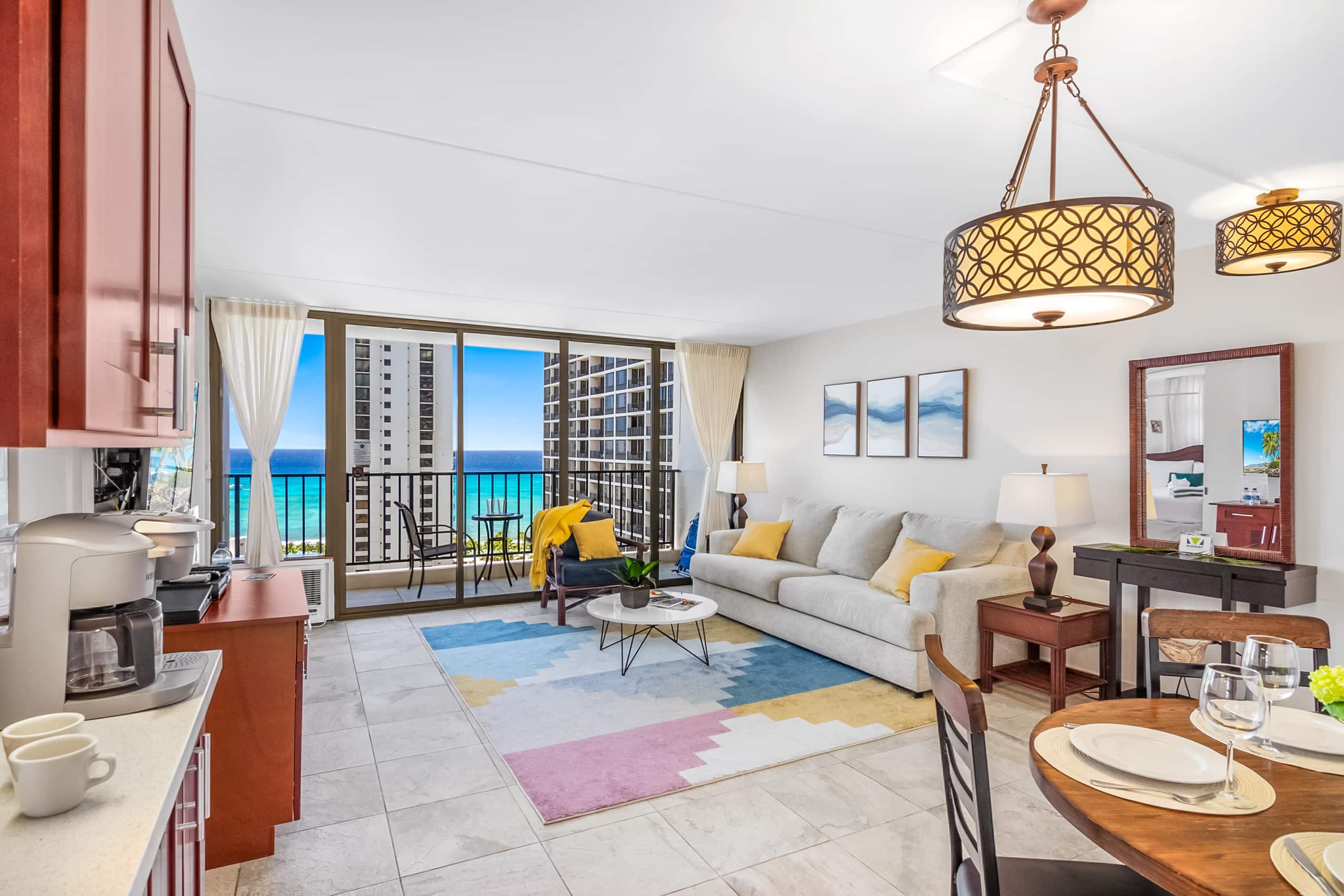 Condo in Honolulu · ★5.0 · 1 bedroom · 2 beds · 1 private bath - Image 11