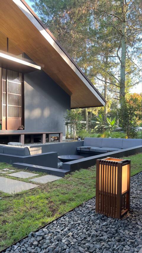 Luxury Kyoto Retreat • Private Onsen • Lembang