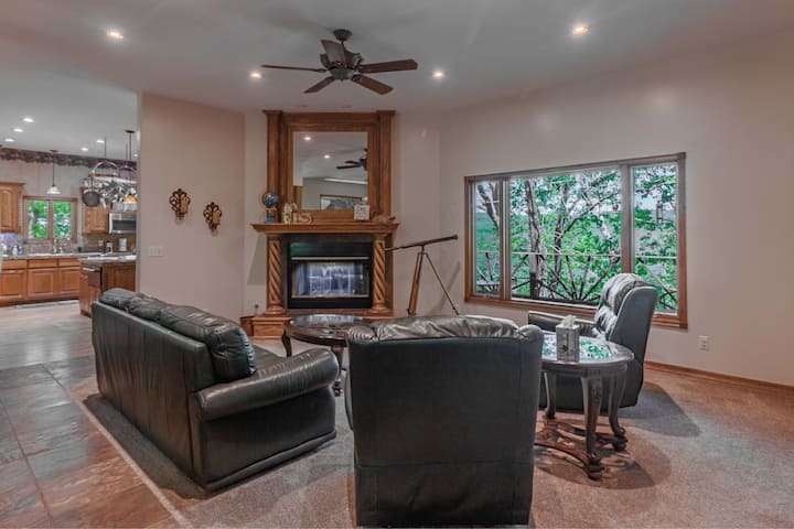 Lake Tenkiller Getaway On The Illinois River - Tahlequah, OK