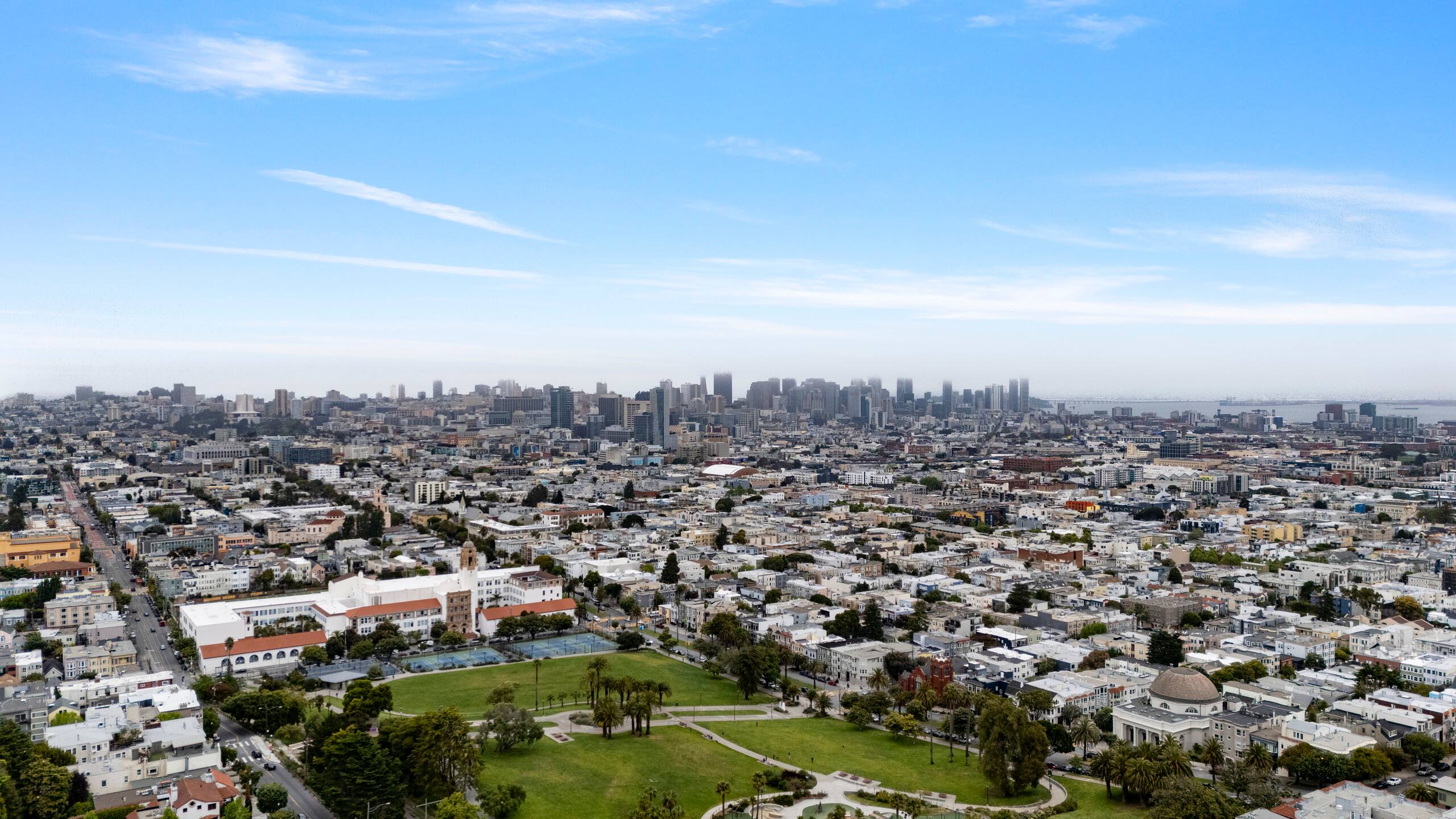 Condo in San Francisco · ★4.99 · 2 bedrooms · 2 beds · 2.5 baths - Image 55