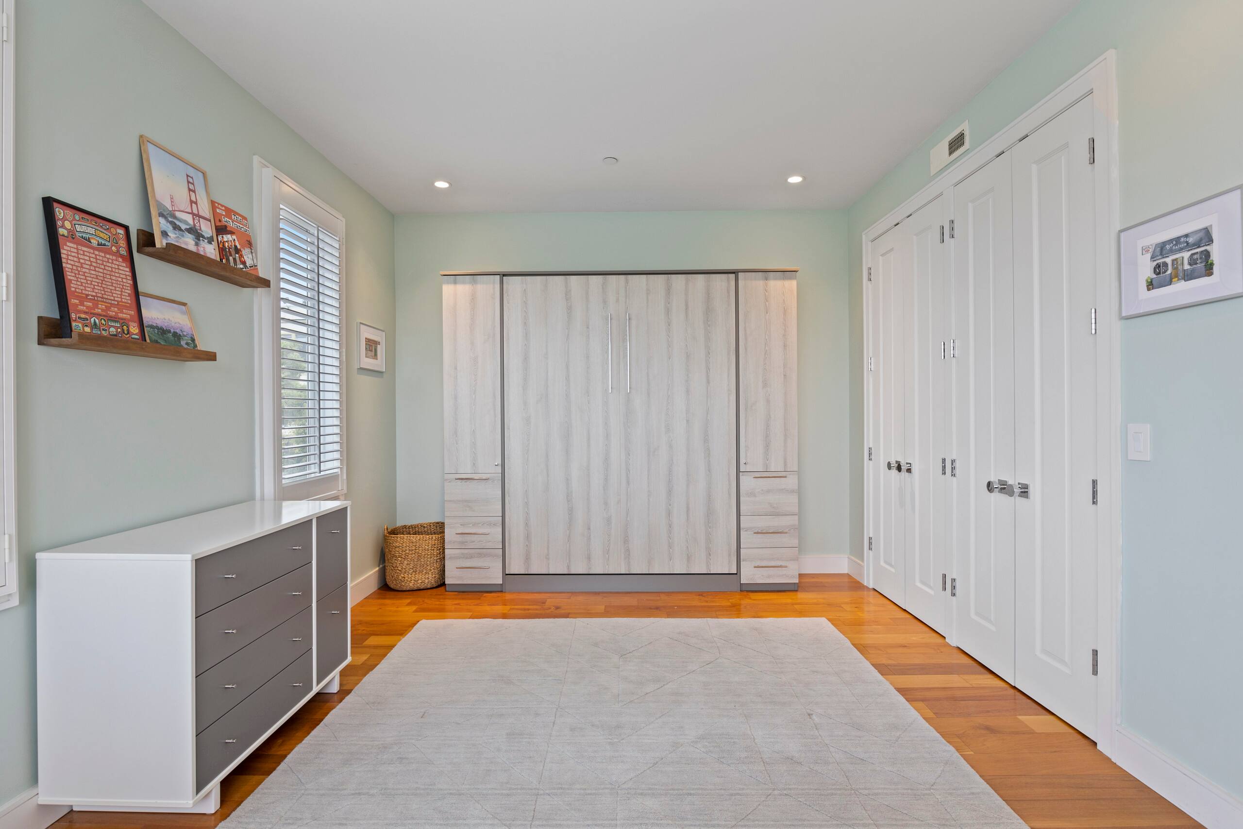 Condo in San Francisco · ★4.99 · 2 bedrooms · 2 beds · 2.5 baths - Image 25