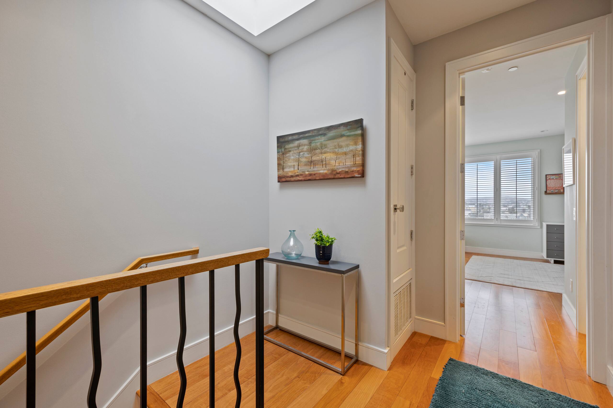 Condo in San Francisco · ★4.99 · 2 bedrooms · 2 beds · 2.5 baths - Image 7