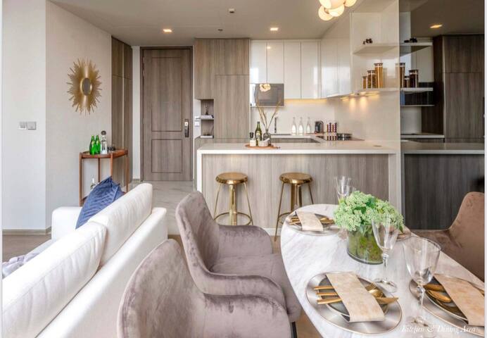 Ultra Stylish Asok Terminal 21 Sleeps 4 near BTS gallery image 2