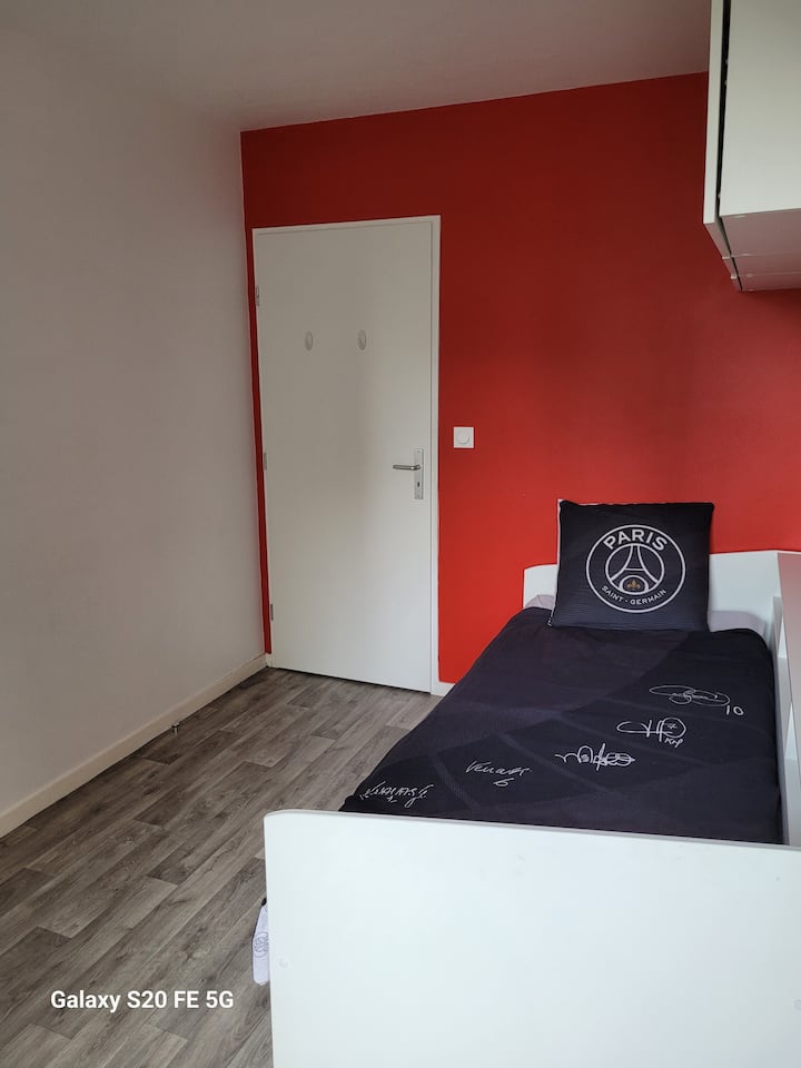 غرفة النوم 2