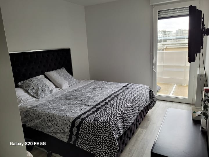 غرفة النوم 1