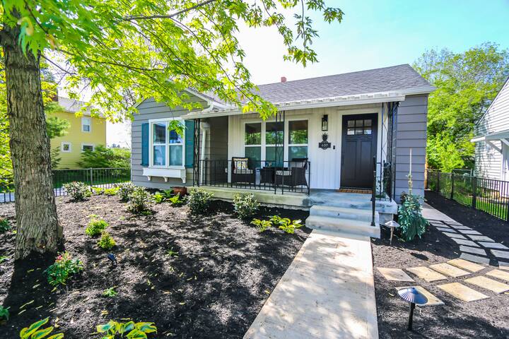 Urban Oasis in Southern Orchards with 2 car garage gallery image 2