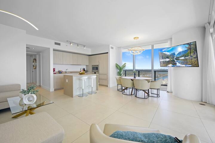 The Amazing Ocean front apartment at LYFE Resort! gallery image 4