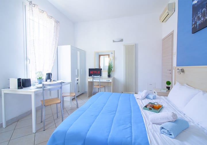 Rooms With Parking [Room Blue] - Bologna
