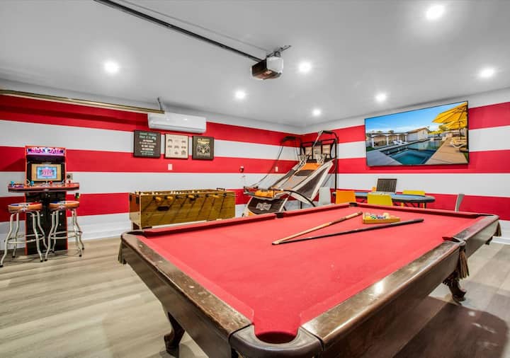 Pickleball Ct, Pool, Spa Game Room And Fire-pit - Coachella, CA