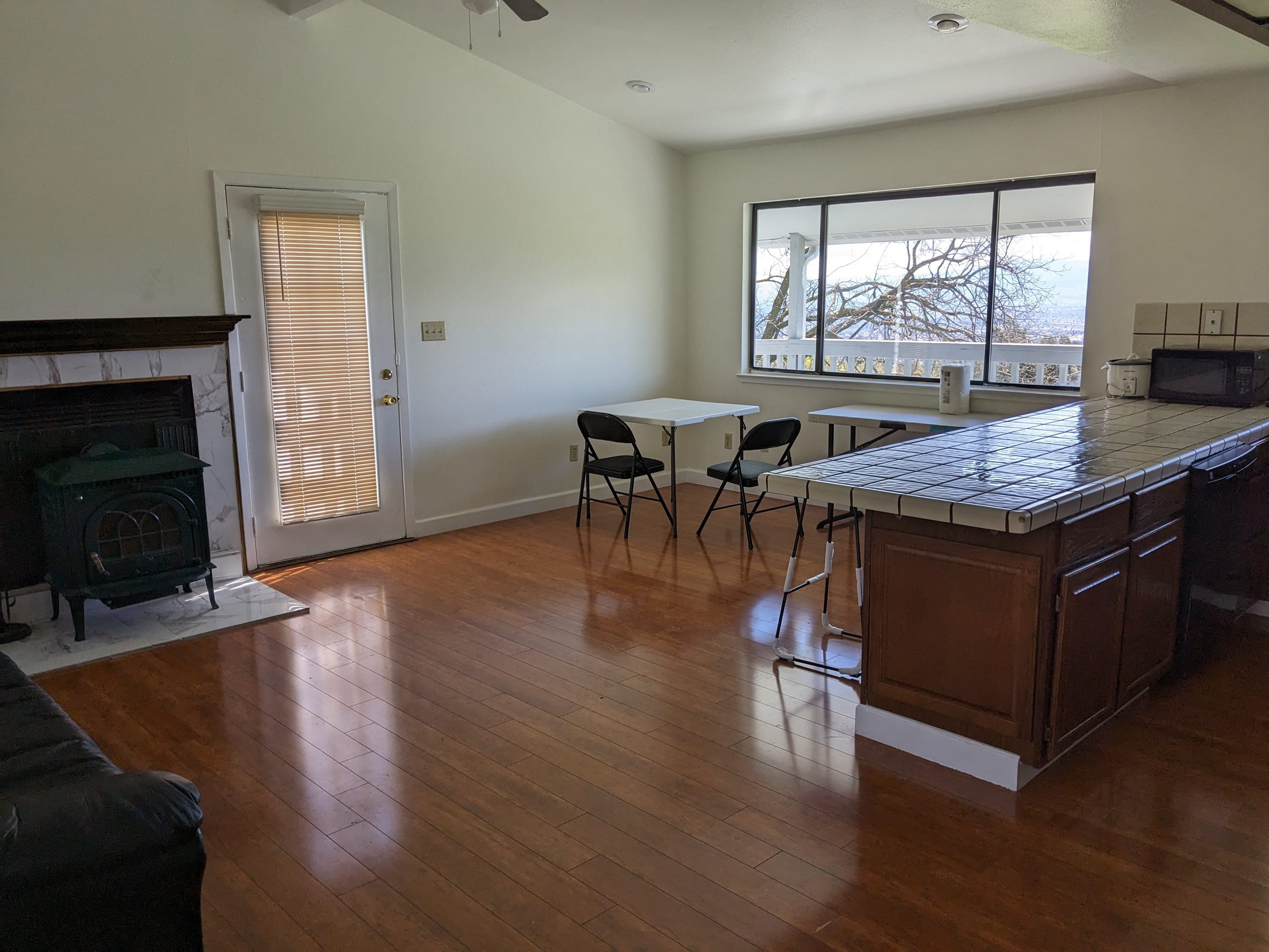 Peaceful Duplex with Private Entrance, Fireplace - Photo 7