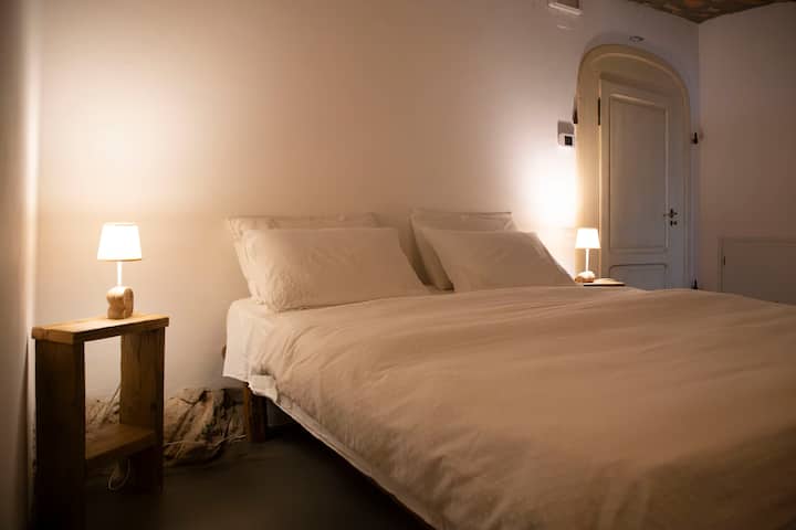 საძინებელი 1