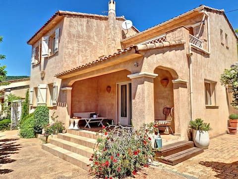 Villa rental for up to 6 people in Southern Corsica