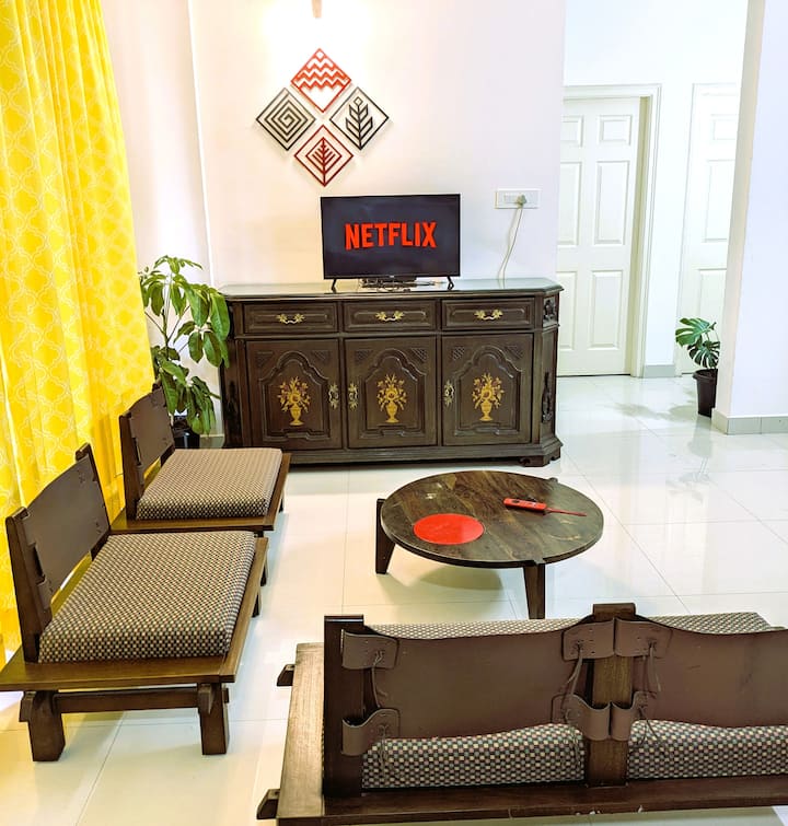 Elite 2bhk Residence | 24/7 Secure & Private Stay - Bangalore