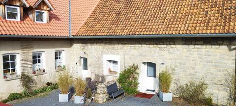 FeWhg "Barn"
Large 2 bedroom apartment