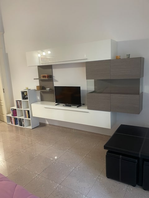 Annuncio Airbnb popolare: Annamaria HOME - centro Taranto a Taranto