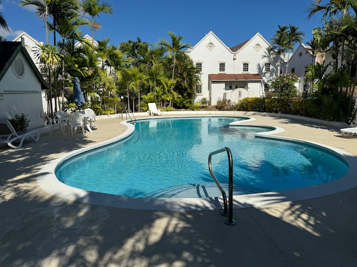 Beach Life Villa - Ocean Views & Close To Beaches - Barbade