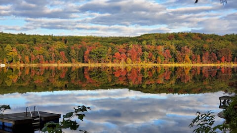 Harrisville Lake House - A Tranquil Get-Away