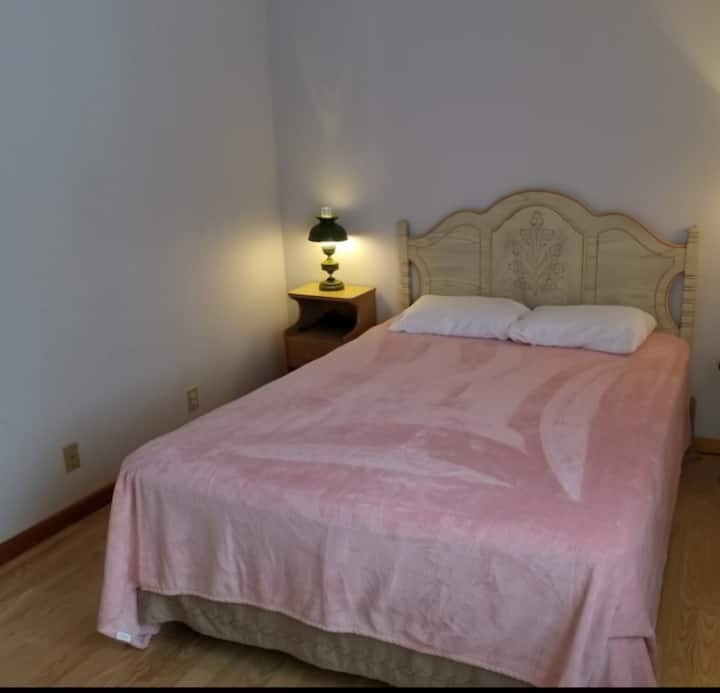 საძინებელი 1