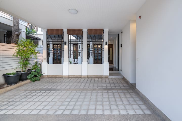 Serene Family Home BTS Ari gallery image 2