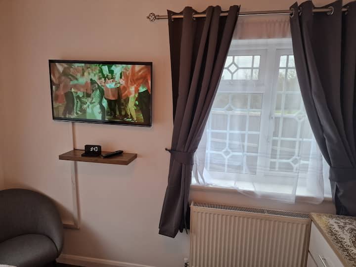 Comfy Single R5 - Steyn Guest Lodge - High Wycombe