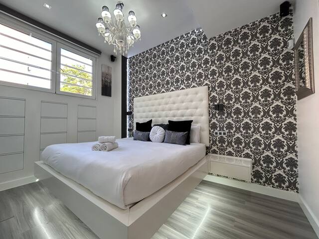 Dúplex para 8 personas con jacuzzi y Cine gallery image 2