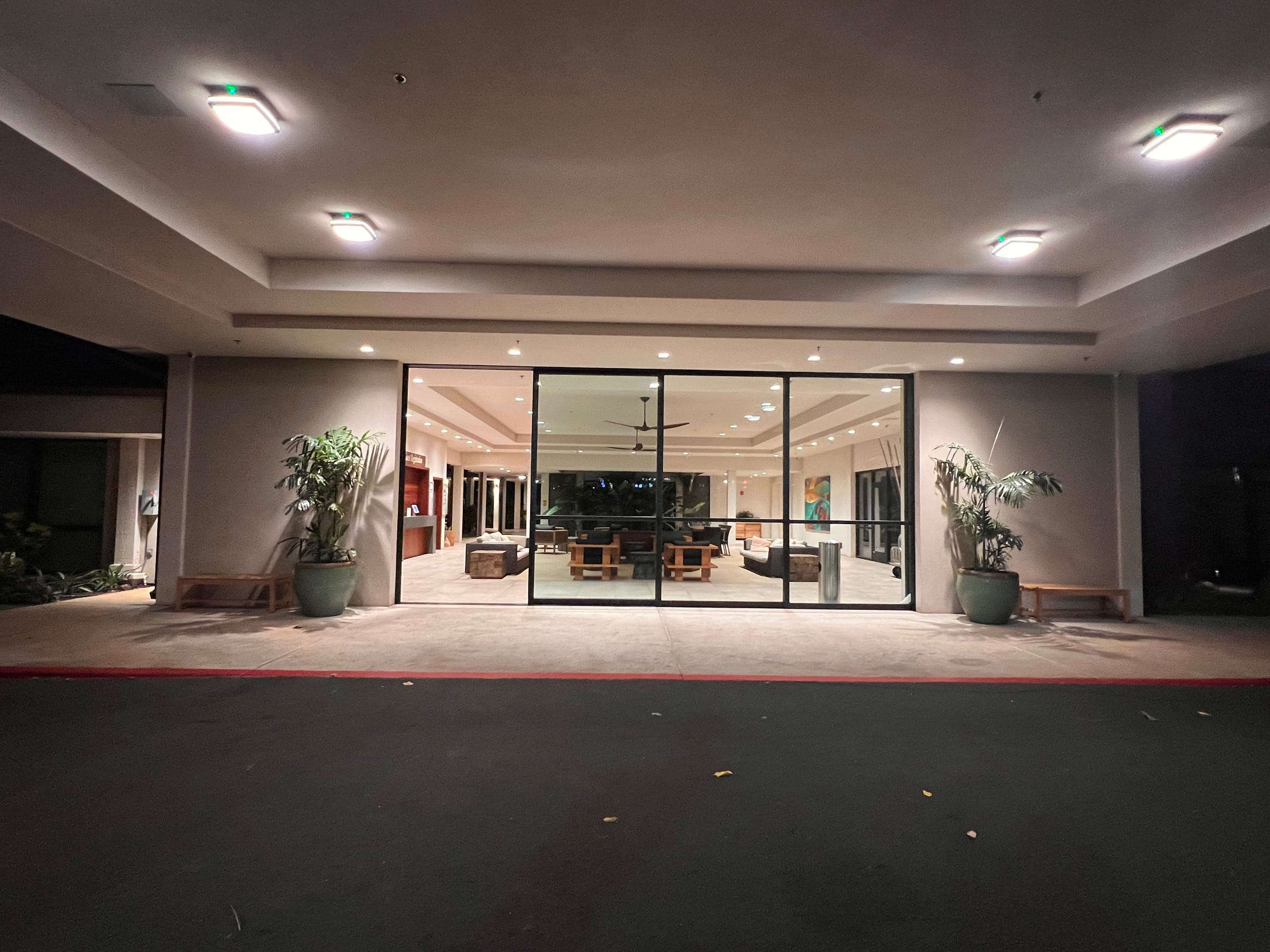 Condo in Lahaina · ★4.93 · 1 bedroom · 2 beds · 1 bath - Image 3
