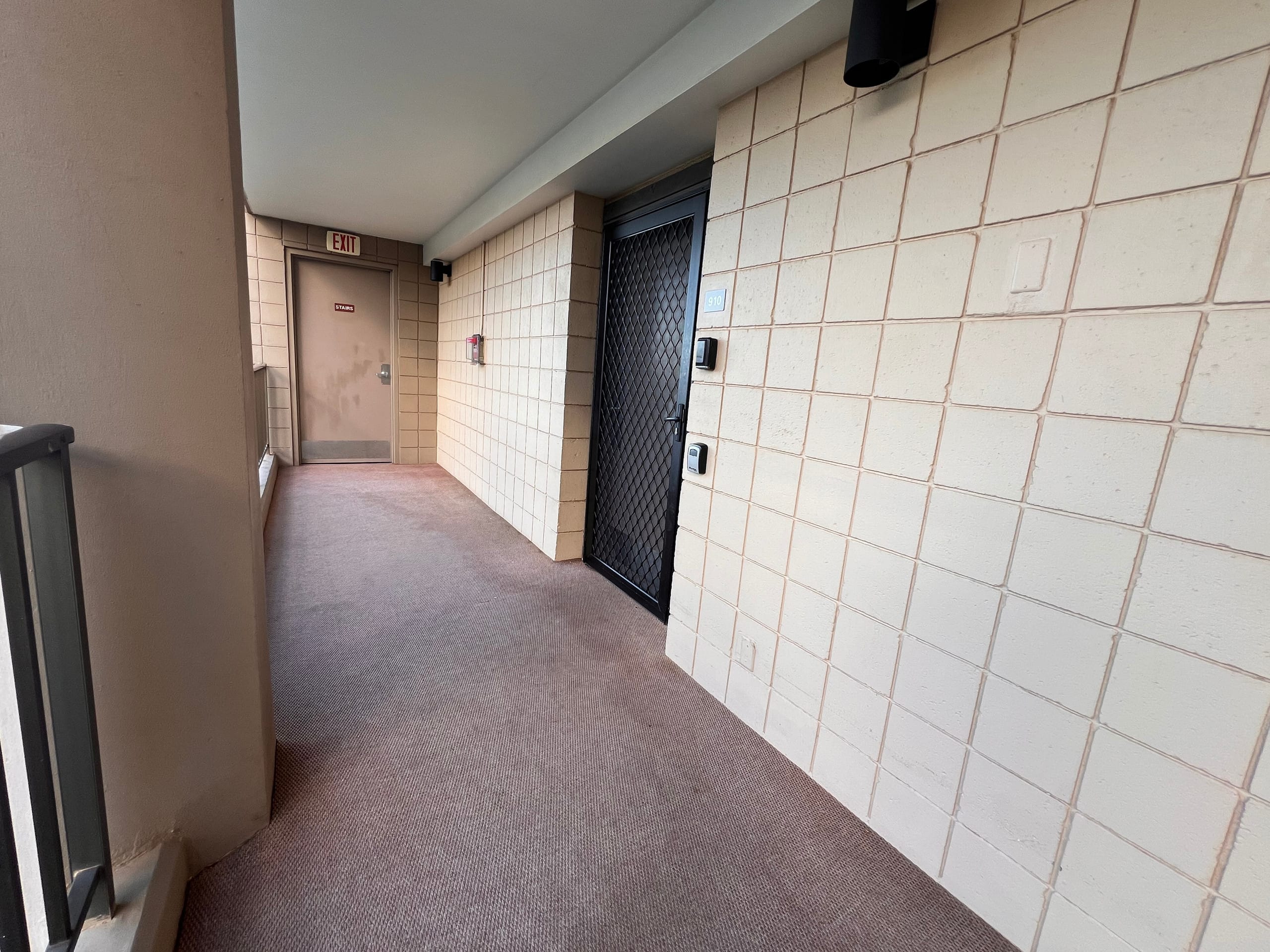 Condo in Lahaina · ★4.93 · 1 bedroom · 2 beds · 1 bath - Image 8