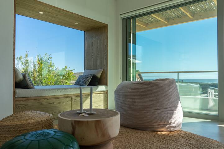 Scarborough Beach House * NEW * stunning sea views gallery image 4